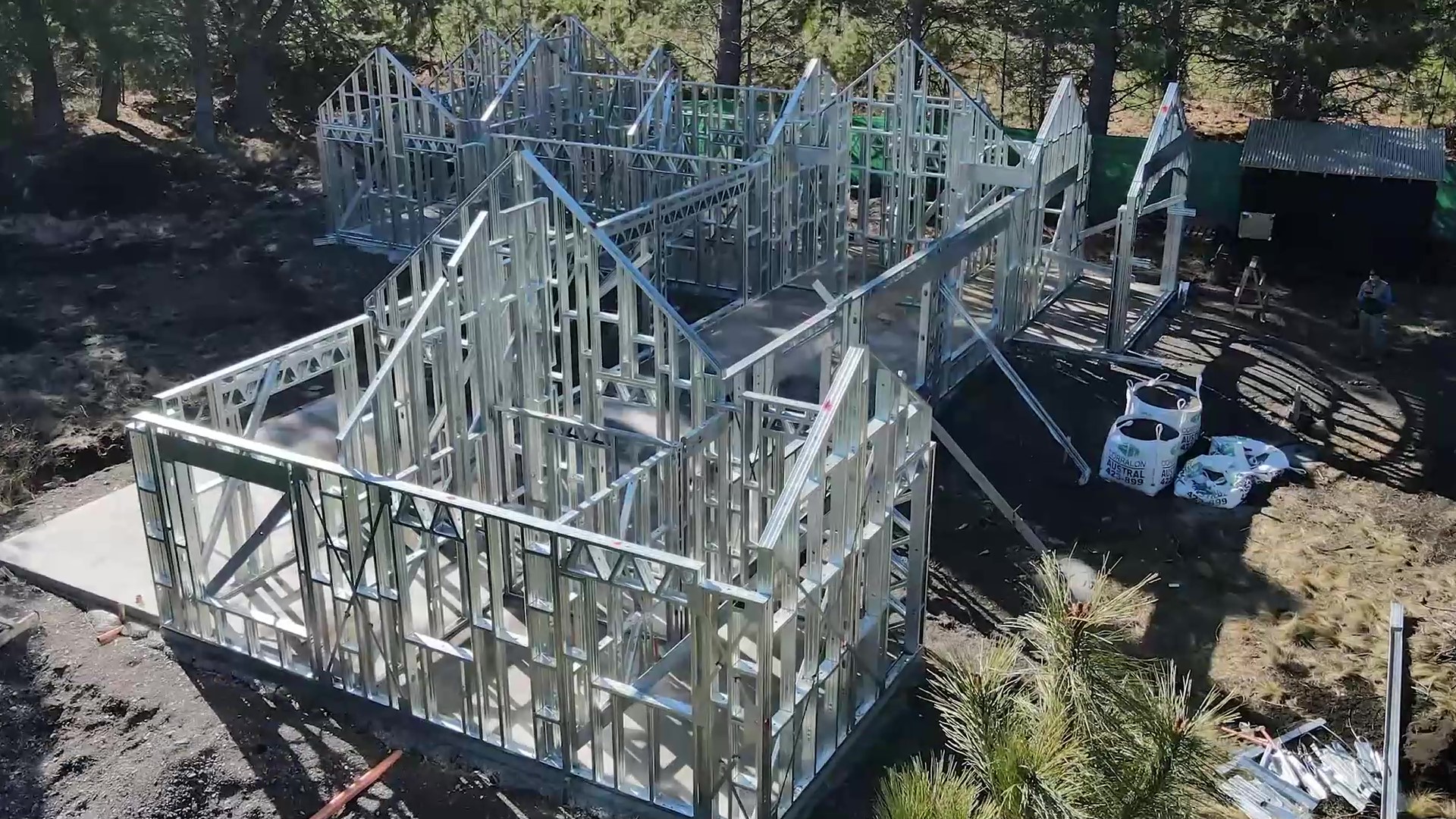 Vista aérea de estrutura Steel Frame completa em construção